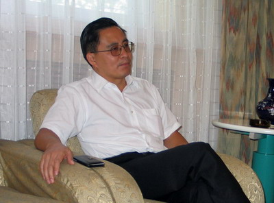 中国科学院成都分院院长彭宇行教授接受“研究生教育访谈录”的专题采访